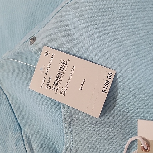 Good American Straight Leg Jeans in Light Blue - Picture 4 of 6